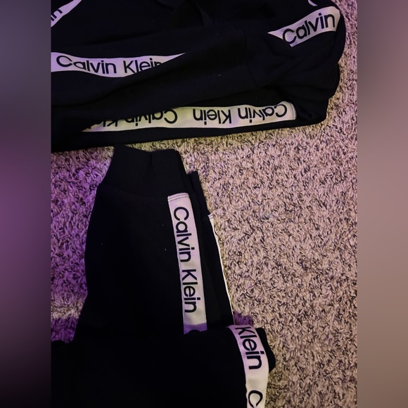 Calvin Klein Tracksuit - Picture 4 of 5